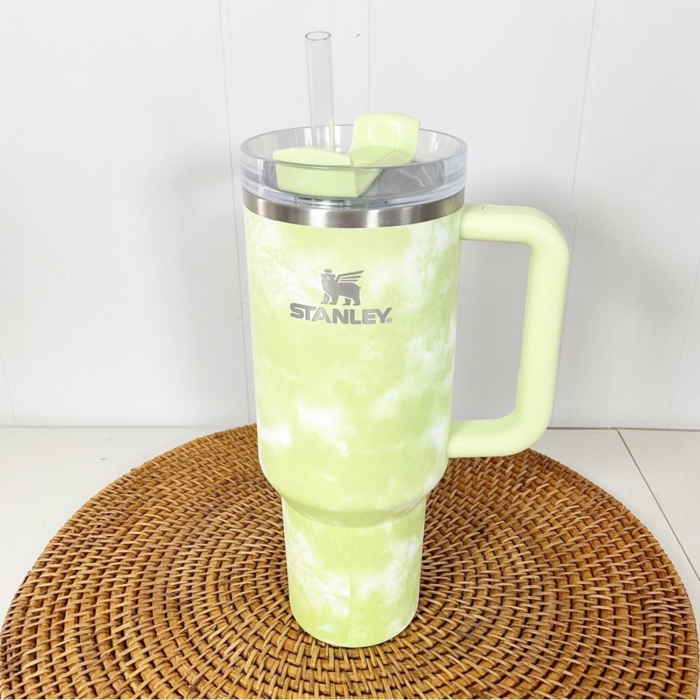 Stanley 40oz FlowState Quencher H2.0 Tumbler (Citron Tie Dye - limited edition)